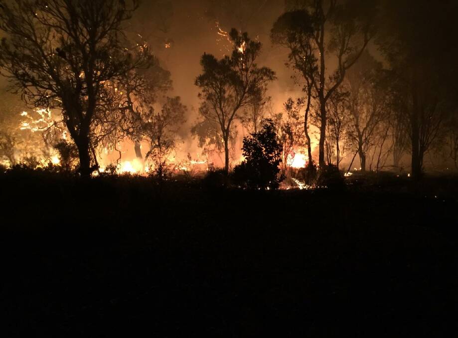 A bushfire advice has been issued for people south of Pinjarra-Williams Road in Inglehope, near Dwellingup. Photo: Ben Seery.