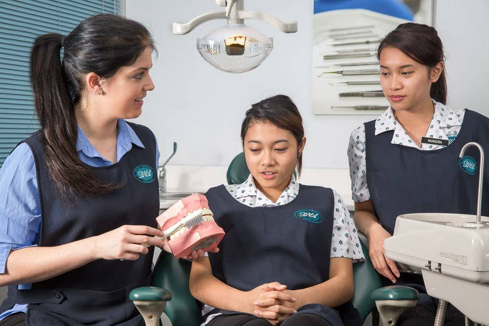 Dental Nursing Australia (DNA)