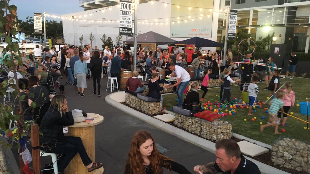 From Friday, December 15, the popular Food Truck event is coming to Friday nights at Barracks Lane. The events will continue throughout January.