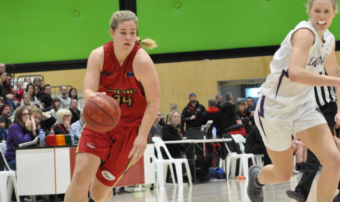 Carly Boag was outstanding with 14 points and 18 rebounds. Photo: Kate Hedley.