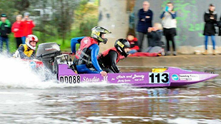 Avon Descent underway with 'ideal conditions' for 124 kilometre river race