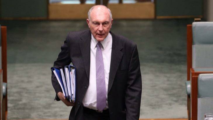 Deputy Prime Minister Warren Truss says the oceanic tracking trial was recommended by the International Civil Aviation Organisation.  Photo: Andrew Meares