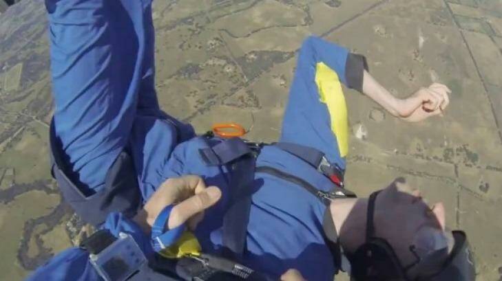 Only a mid-air catch by his instructor saves the skydiver from certain death Photo: YouTube