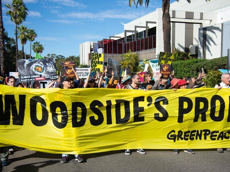 Environmental groups wanted Woodside shareholders to reject the oil and gas giant's climate plan. (Aaron Bunch/AAP PHOTOS)