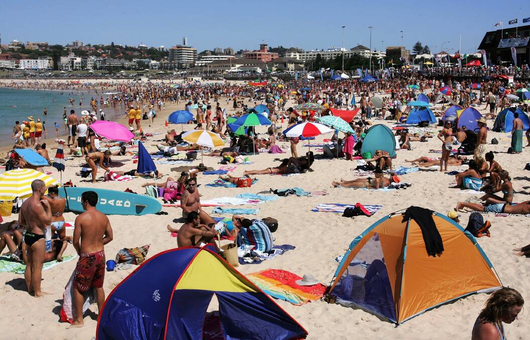 Thousands of Western Australians are expected to spend Christmas Day at the beach with the Bureau of Meteorology forecasting predominately fine conditions around the state. Photo: Getty Images.  