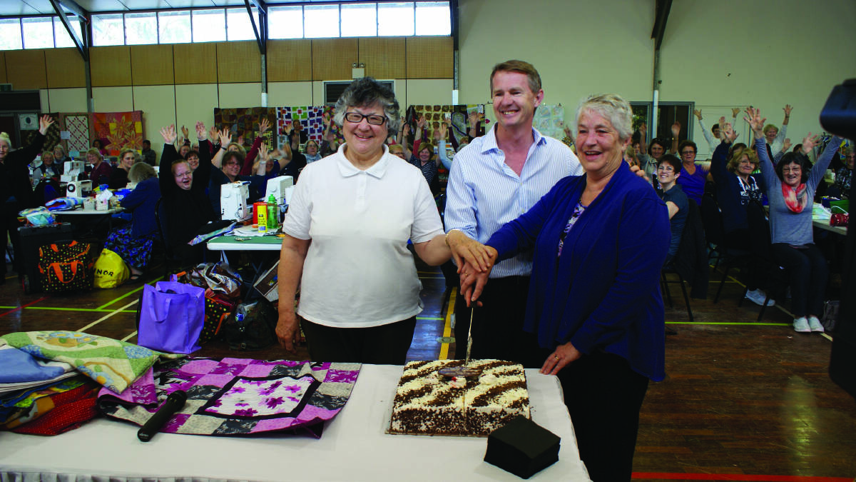 More than 200 quilters from across Western Australia celebrated 20 years of collaboration on Sunday.