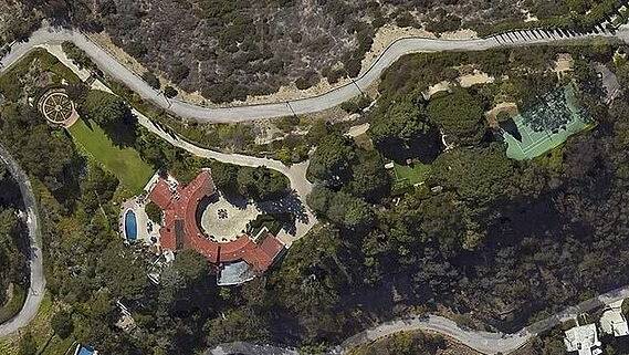 Grand estate: Rupert Murdoch has sold his Beverly Hills mansion for $38.5 million.