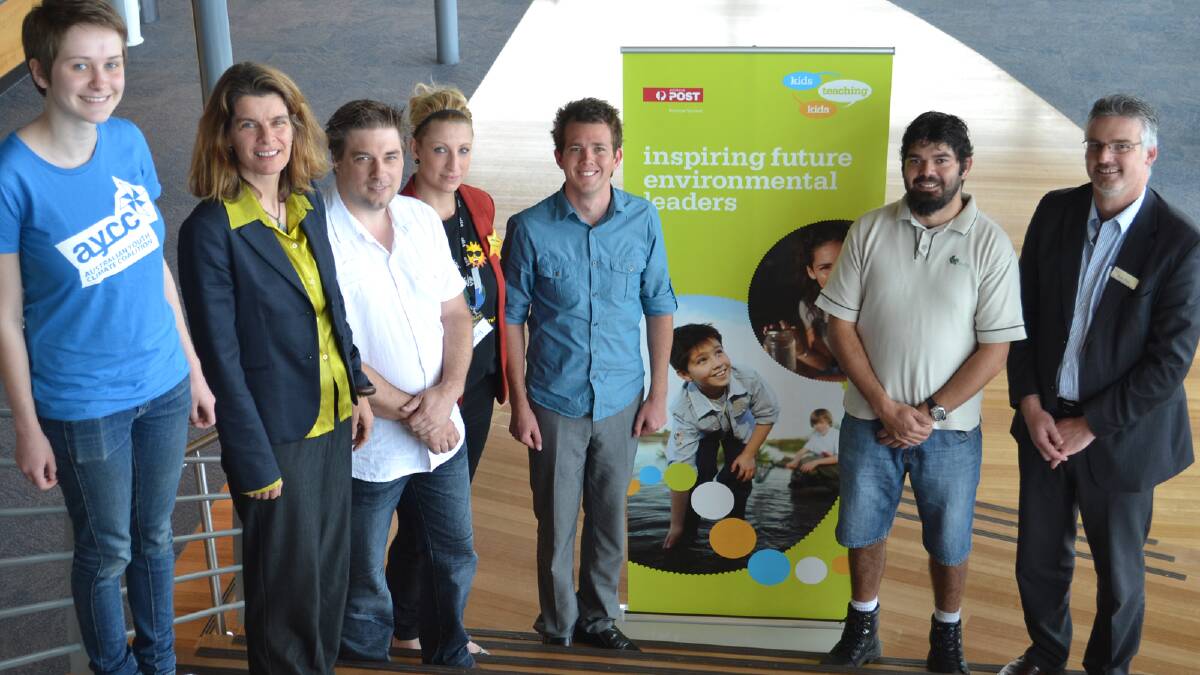 Julia Crandell (Australian Youth Climate Coalition), Caroline Knight (City of Mandurah councillor), Brett Brenchley (CoM), Linley Brown (Department of Environment and Conservation), Rhys Williams (CoM councillor), Zac Webb (South West Catchment Council) and Tony Free (CoM).