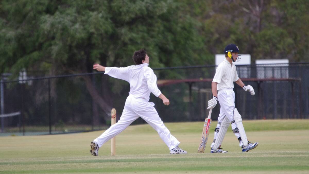 Under 14s Griffin Polglaze bowled well for the Mariners.