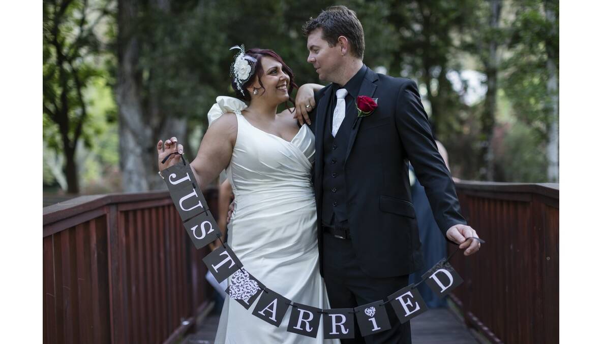 Lucinda Harwood and Justin Hampton married on October 20.