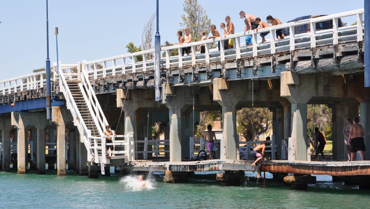 CONCERN over people jumping from the old Mandurah traffic bridge hit a new level on the weekend with youths stopping traffic to engage in the dangerous past-time.