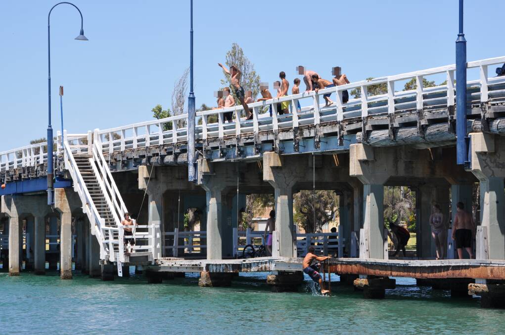 CONCERN over people jumping from the old Mandurah traffic bridge hit a new level on the weekend with youths stopping traffic to engage in the dangerous past-time.