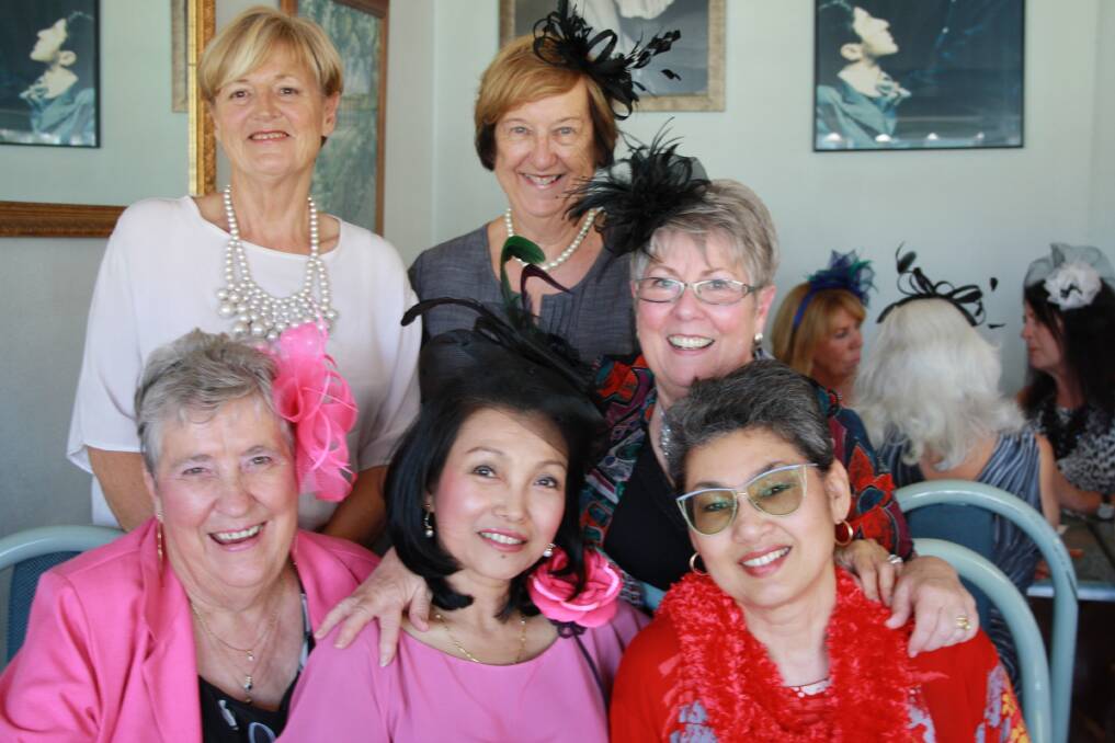 Valerie Dewar, Penny Britten, Dee Lange, Eiddy Sithi, Jacquie Green and Marjorie Atkinson at Paparazzi Cafe.