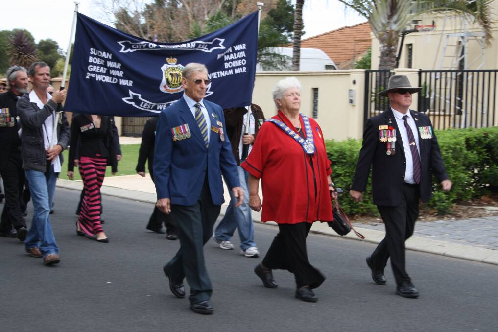Hundreds gathered to remember the Anzacs at the Mandurah, Rockingham and Pinjarra services.