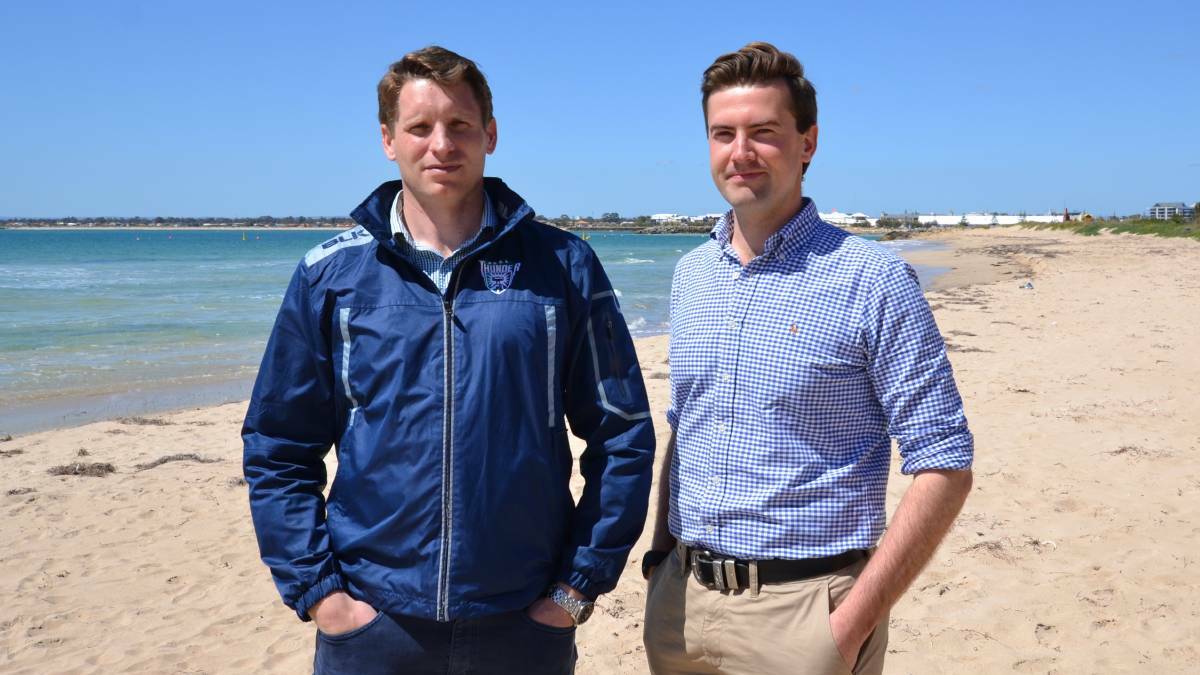 Canning MP Andrew Hastie and Dawesville MP Zak Kikrup campaign for a Falcon shark barrier in 2016. Photo: Nathan Hondros.