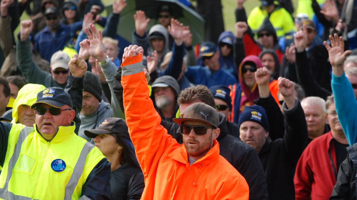 Workers showing their support at North Pinjarra Oval on Wednesday. Photo: Caitlyn Rintoul.