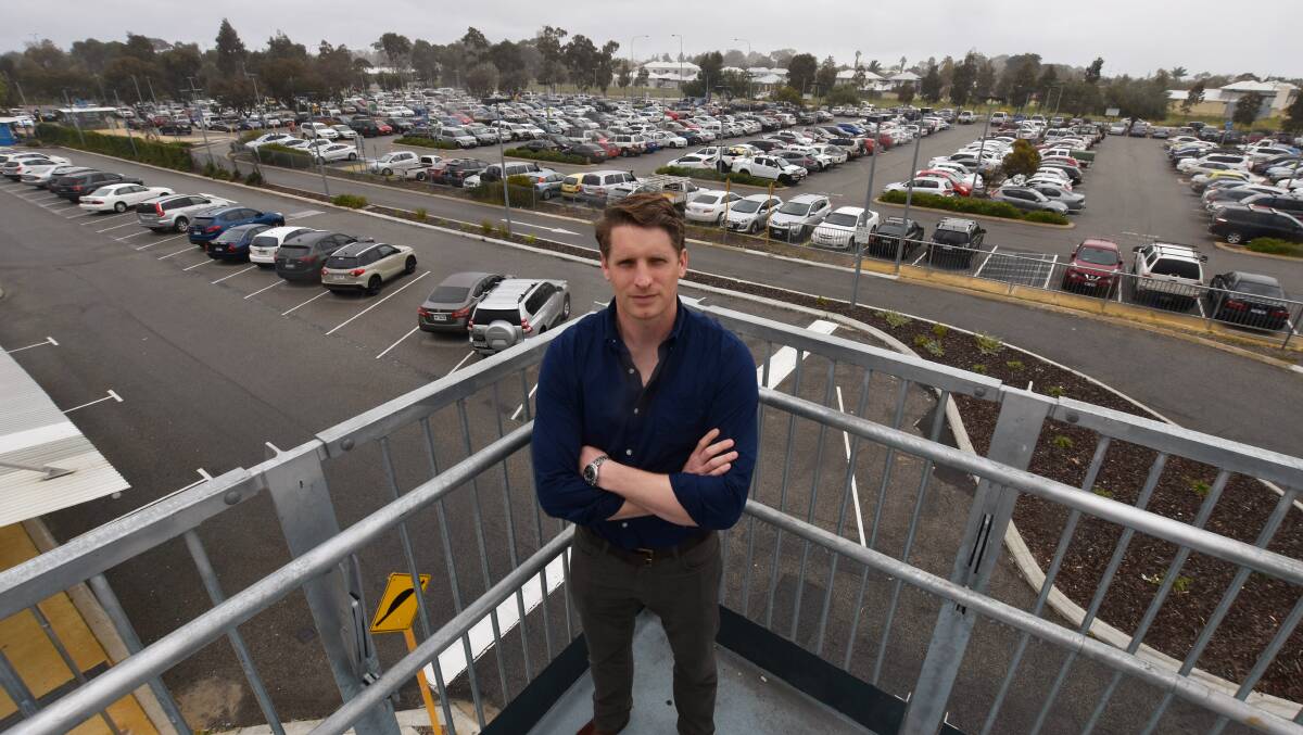 Bipartisan support for proposed Mandurah Train Station multi-level parking, after Andrew Hastie reveals $16 million for the proposed project. Photo: Nathan Hondros.