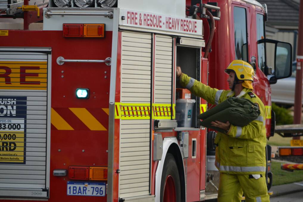 The Department of Fire and Emergency Service (DFES) have issued a bushfire watch and act warning for people in the Karnup area. Photo: Mandurah Mail.