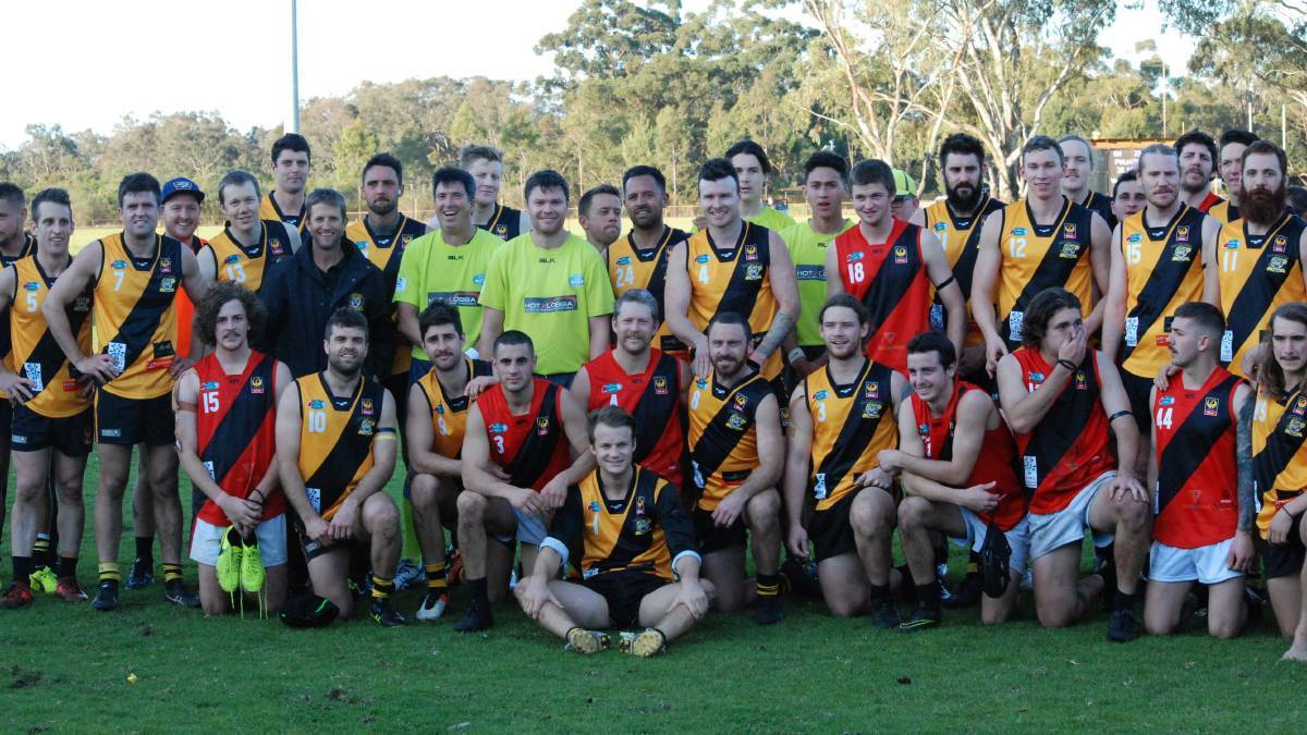 The Pinjarra and Waroona football sides pictured after the 2018 Mental Health Game. Photo: Justin Rake.