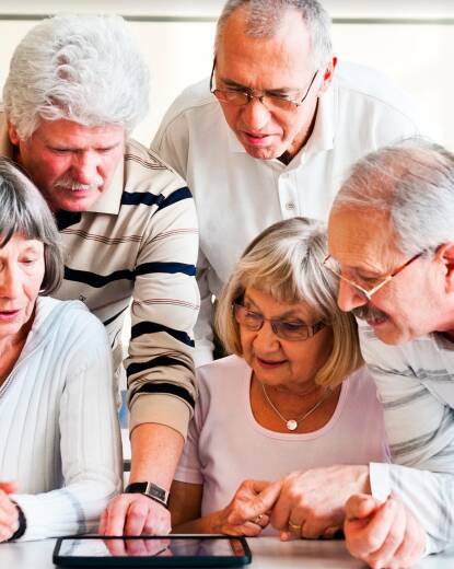 Technical support: Sign up to volunteer for Switched on Seniors.