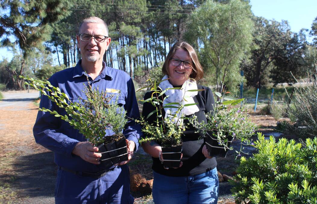 Landcare SJ executive officer Francis Smit and Shire of Serpentine Jarrahdale president Michelle Rich. Photo: Supplied.