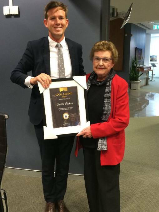 Mandurah mayor Rhys Williams handing Judith Tuckey a Local Legend award in 2019. Picture: Supplied.