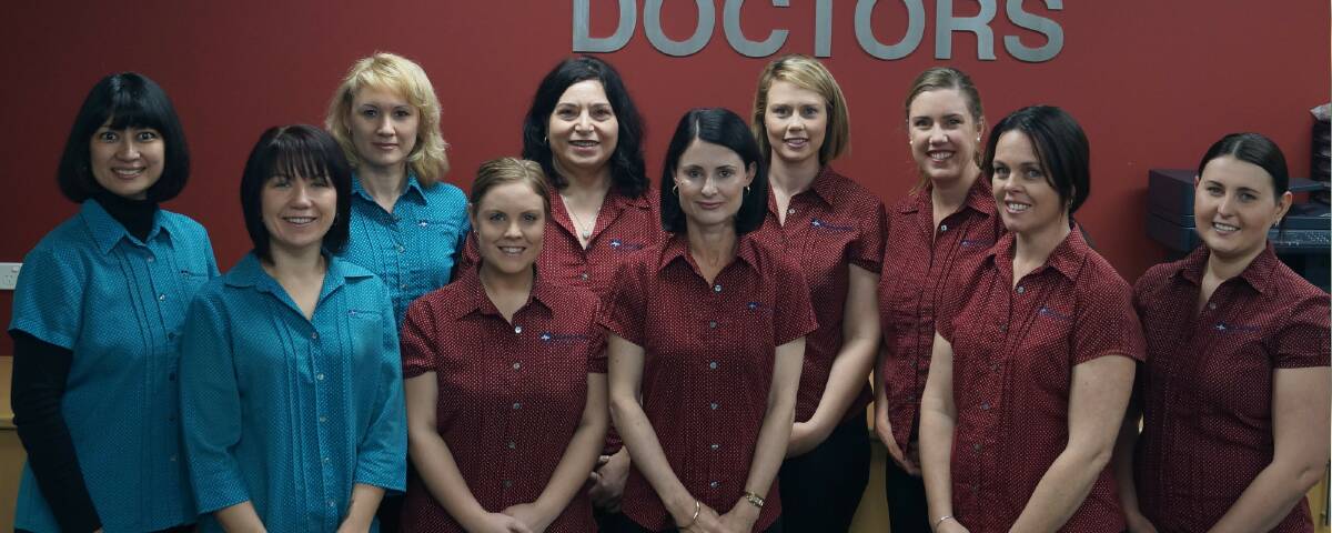 Staff at Pinjarra Doctors (please note that this photo was taken before social distancing guildeines were put in place).