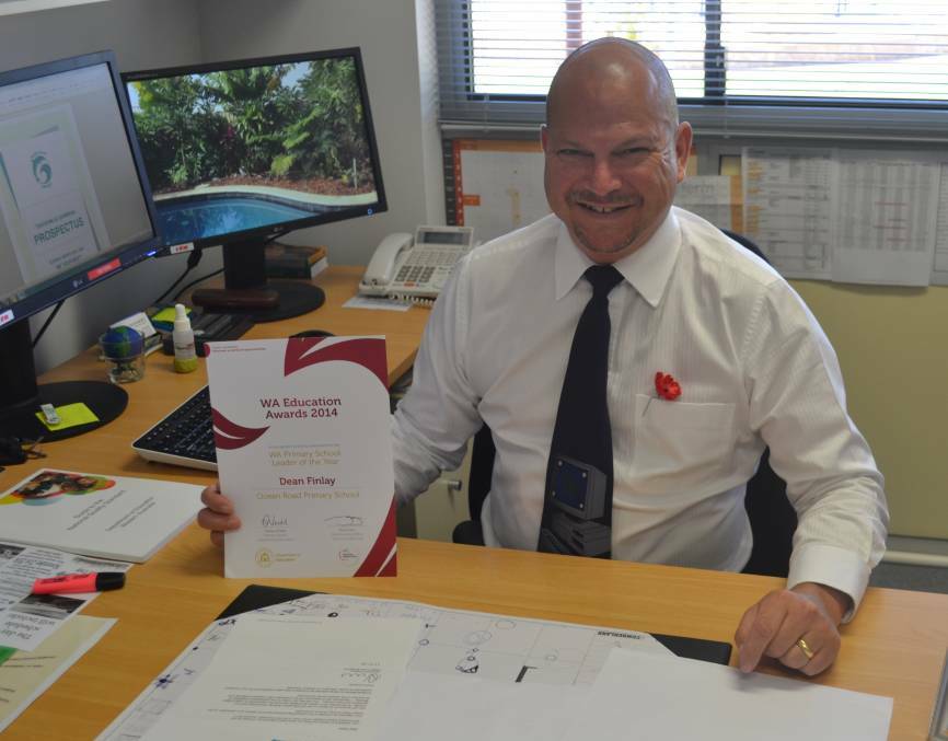 Teacher's pet: Ocean Road Primary School principal Dean Finlay has been named as a finalist in the WA Education Awards for 2019. Photo: Mandurah Mail.