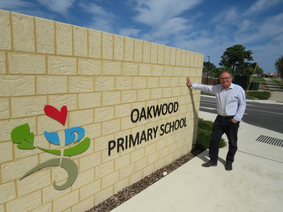Mandurah MP David Templeman said Oakwood Primary School was a “fantastic” school for families in the northern area of Meadow Springs. Photo: Supplied.