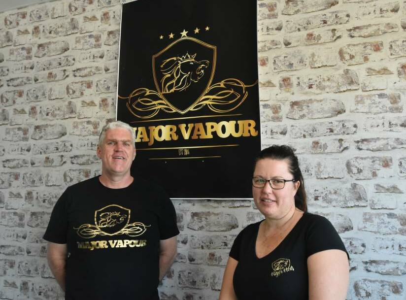 Major Vapour and Major Mods owners Wayne and Jodie Hawkins. Photo: Kaylee Meerton.