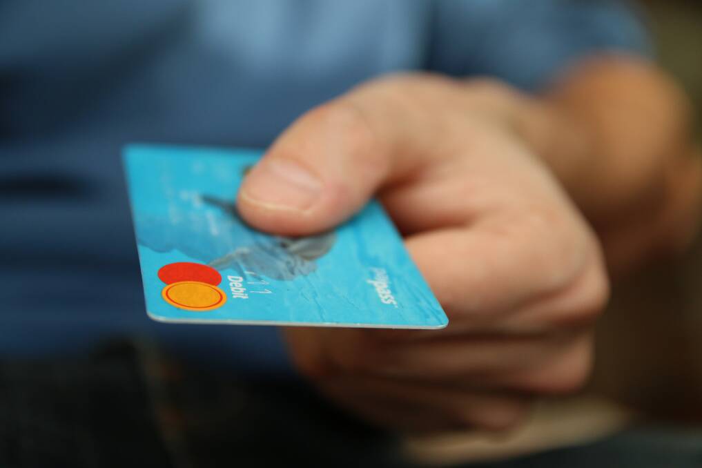 Police warn WA business owners about credit card scam. Photo: File image. 
