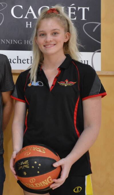 Mandurah Magic star Olivia Bassett-Scarfe will represent WA at the Under 20s Australian Basketball Championships next year. Photo: Justin Rake.