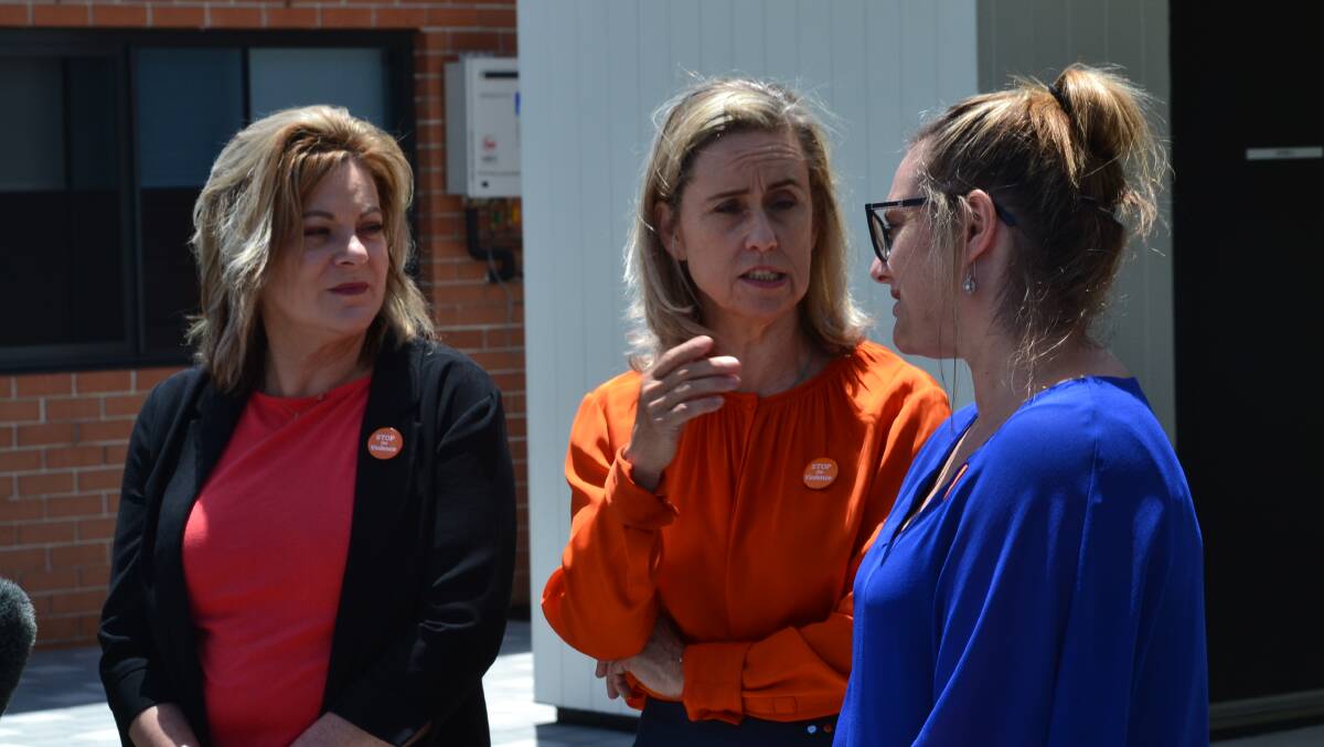 Murray-Wellington MP Robyn Clarke, prevention of family and domestic violence minister Simone McGurk and OVIS chief executive officer Dawn Smith at the opening of the Warlang Bidi facility. Photo: Justin Rake. 