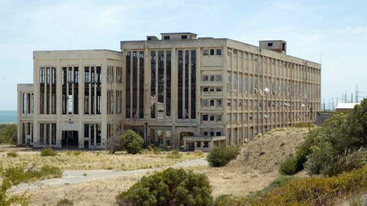 Man dies after falling from second floor of the old South Fremantle Power Station. Photo: ABC News Perth