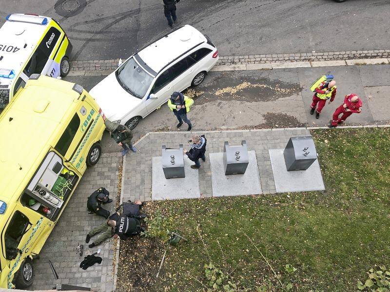 A man who hijacked an ambulance in Oslo was arrested after another ambulance crashed into him.