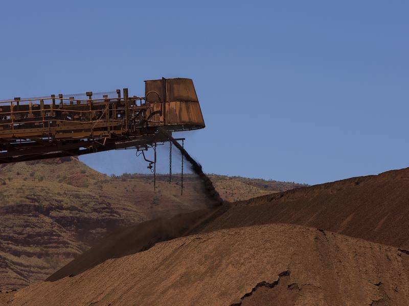 Fly-in, fly-out mining workers will not be exempted from WA's 14-day quarantine period.
