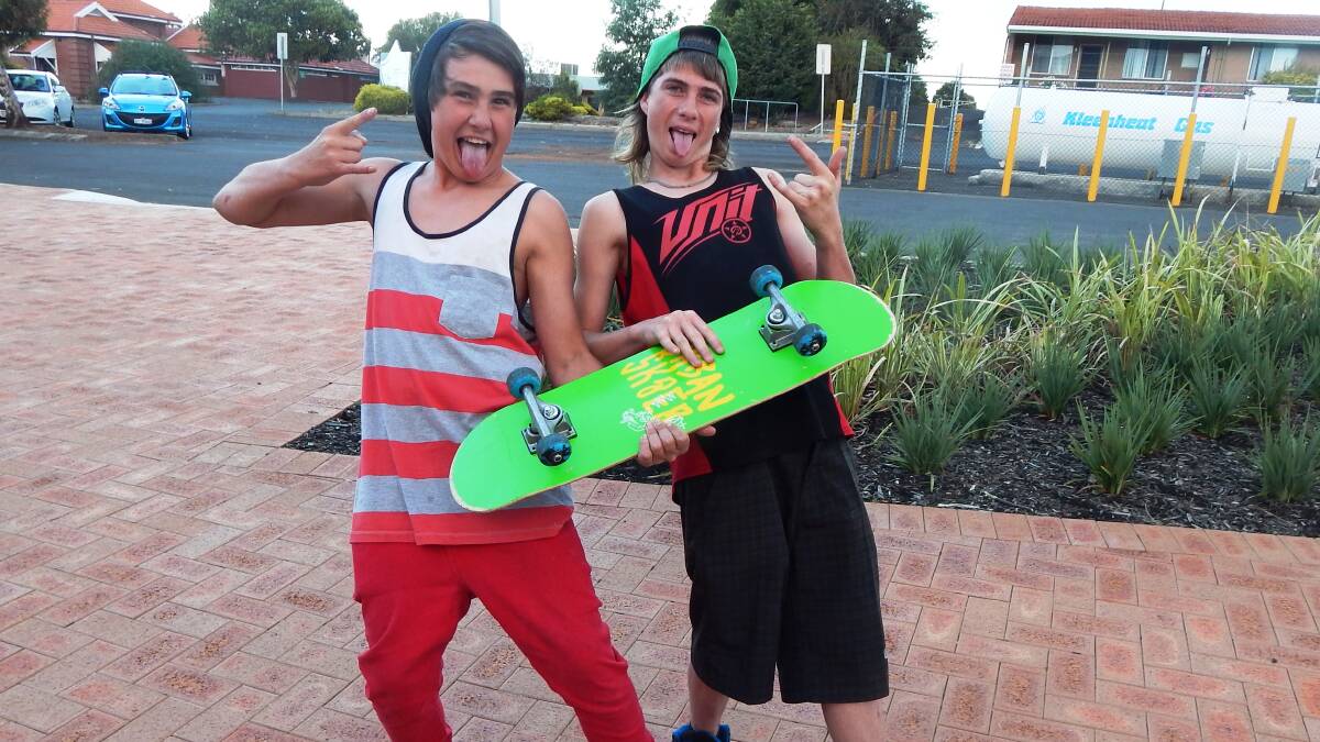 Cody Kidd and Sam Walsh at the What's Cool In Collie! video competition presentation night. Photo: Collie Mail.
