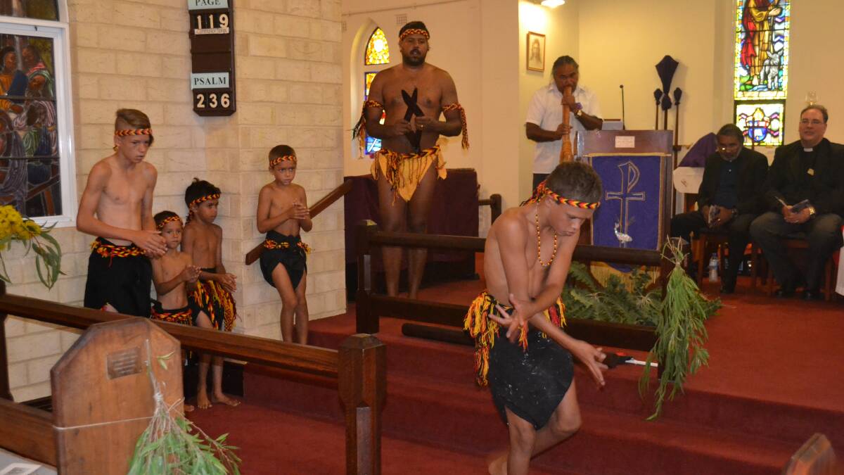 Joseph Anderson leads the dancers in the Welcome Dance at the Yaburgurt 100 Years Commemorative Service.