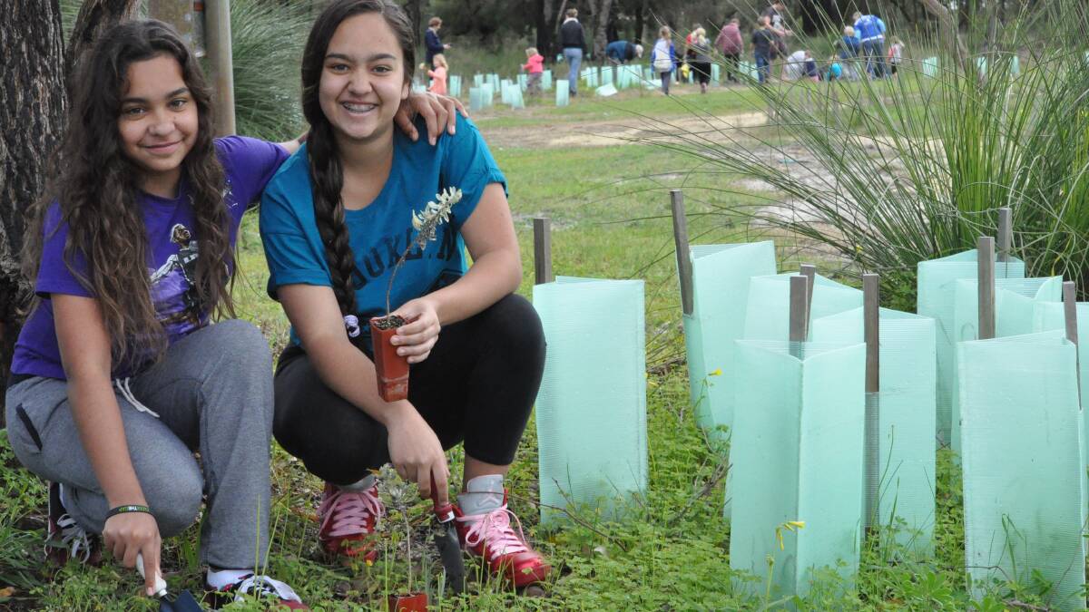 Dee-Anne and Jedda Salmon at the tree planting day.